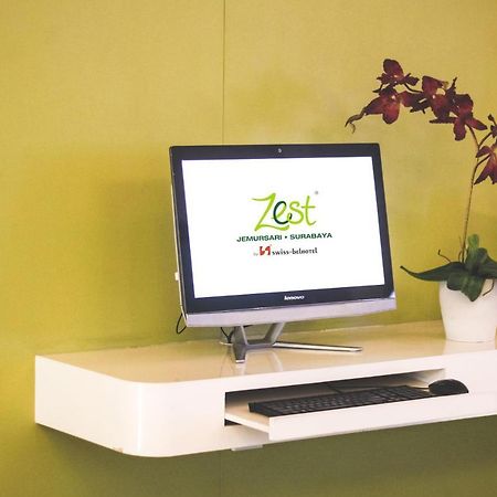 Zest Jemursari By Swiss-Belhotel International Surabaya Esterno foto