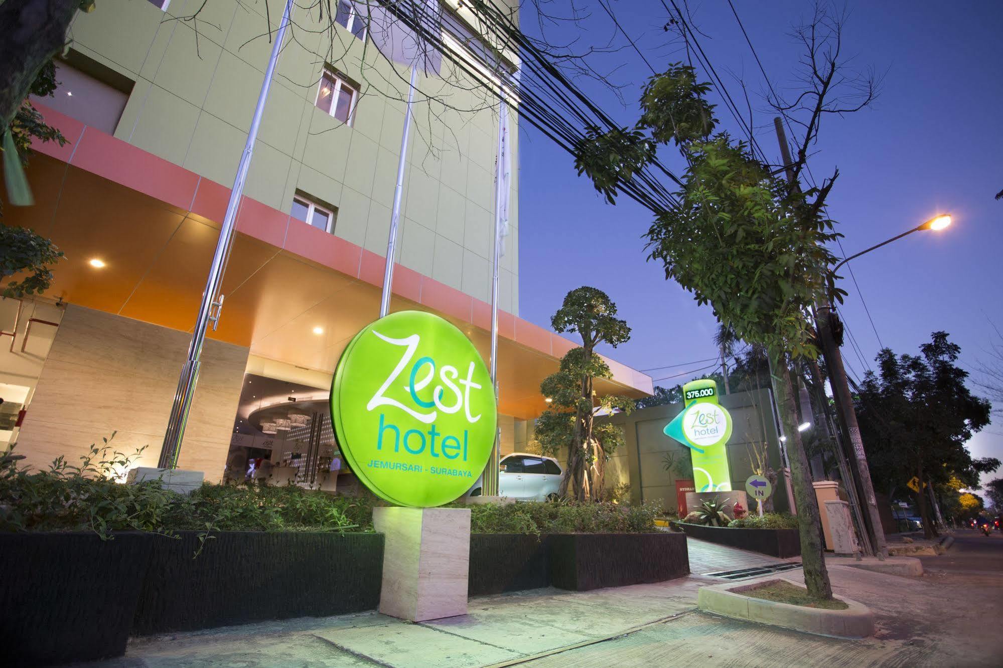 Zest Jemursari By Swiss-Belhotel International Surabaya Esterno foto